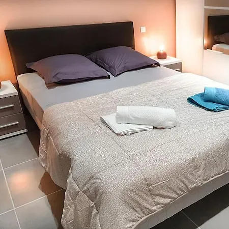 Daire Centre Calvi Proche Port Et Plage *